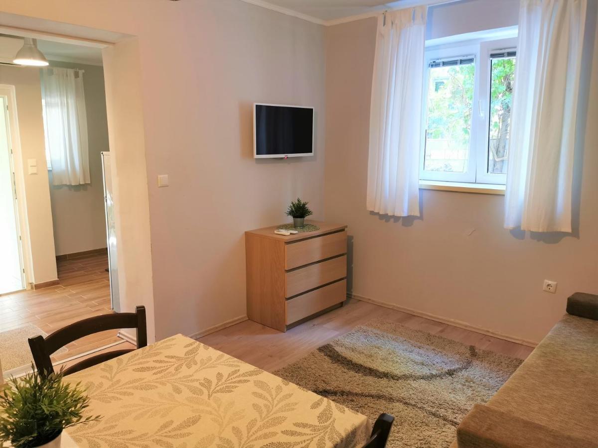 Lenka Apartments I Novalja Exteriör bild