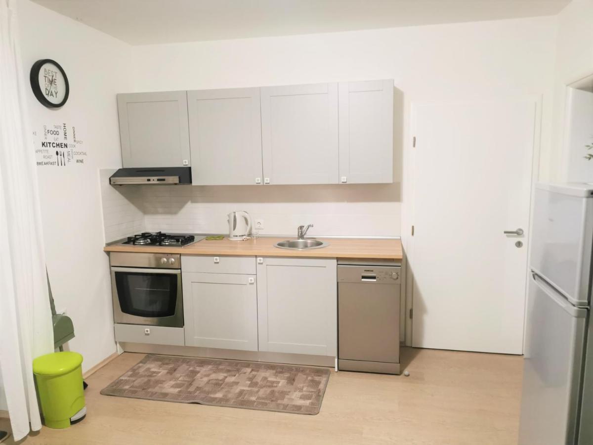 Lenka Apartments I Novalja Exteriör bild